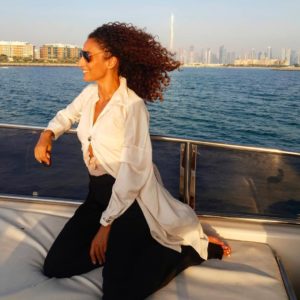 Mininha influenceuse mode (luxe) française sur Youtube