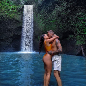Lyly et Jay influenceur voyage tiktok